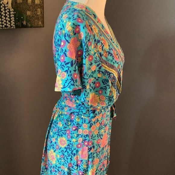 NWT ❤️ Zesica MultiFloral Wrap Around Dress 🤩💖🌸 - Picture 4 of 8